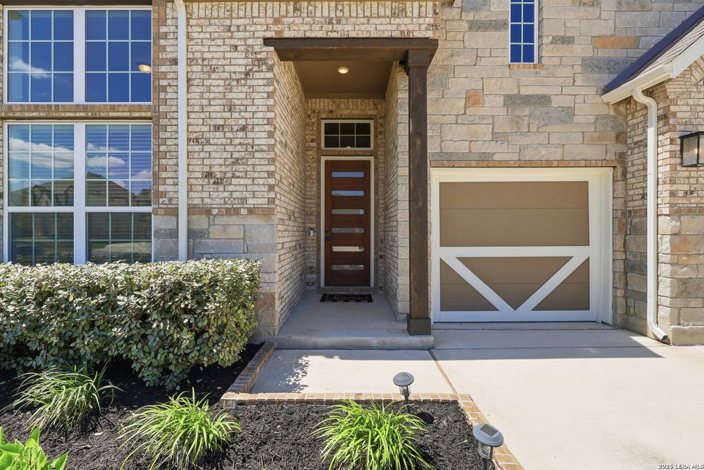 Photo of 111 HUNTWICK DR, Boerne, TX 78006 (MLS # 1993188)