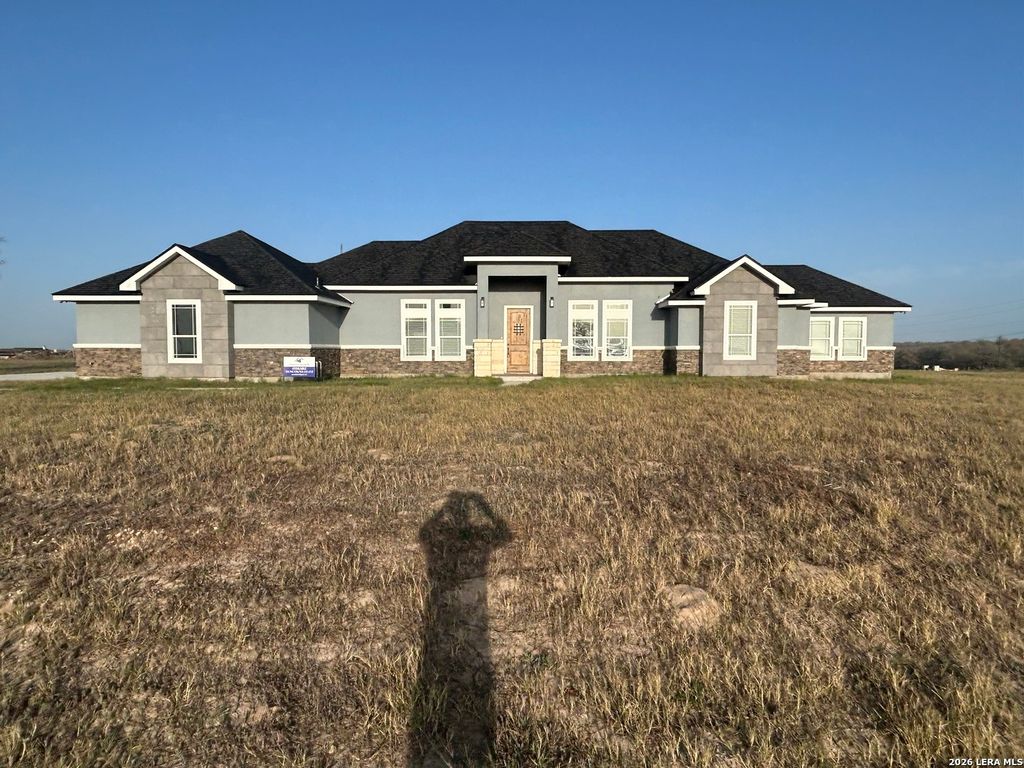 Photo of 108 estates, La Vernia, TX 78121 (MLS # 1935611)