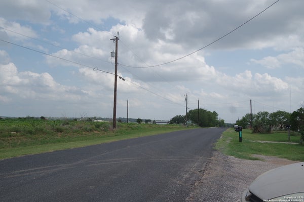 9459 CROW LN, ADKINS, TX 78101 - Image fe75f5f5a56b403b7ec71f23c4dbd1c5/58759724
