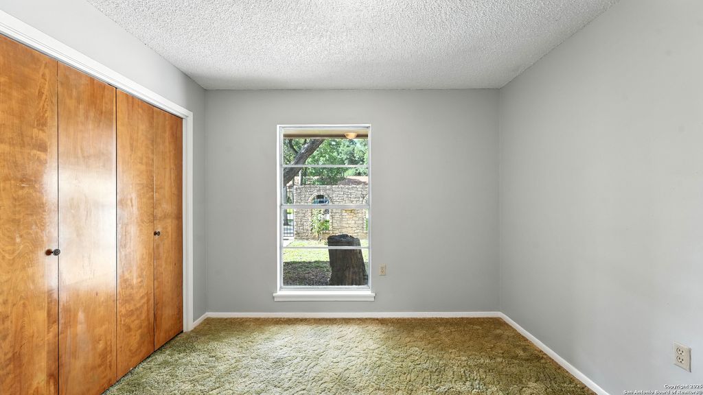 Photo of 162 Lone Oak, Seguin, TX 78155 (MLS # 1882384)