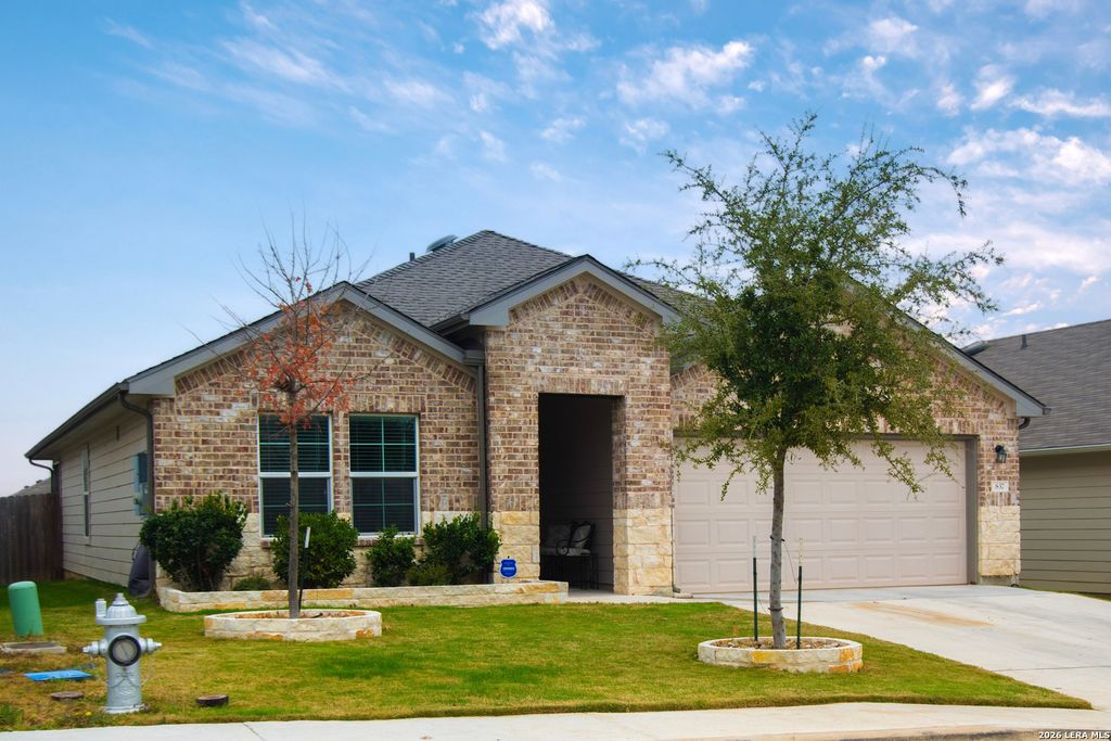 Photo of 837 Indigo Way, Seguin, TX 78155 (MLS # 1937685)