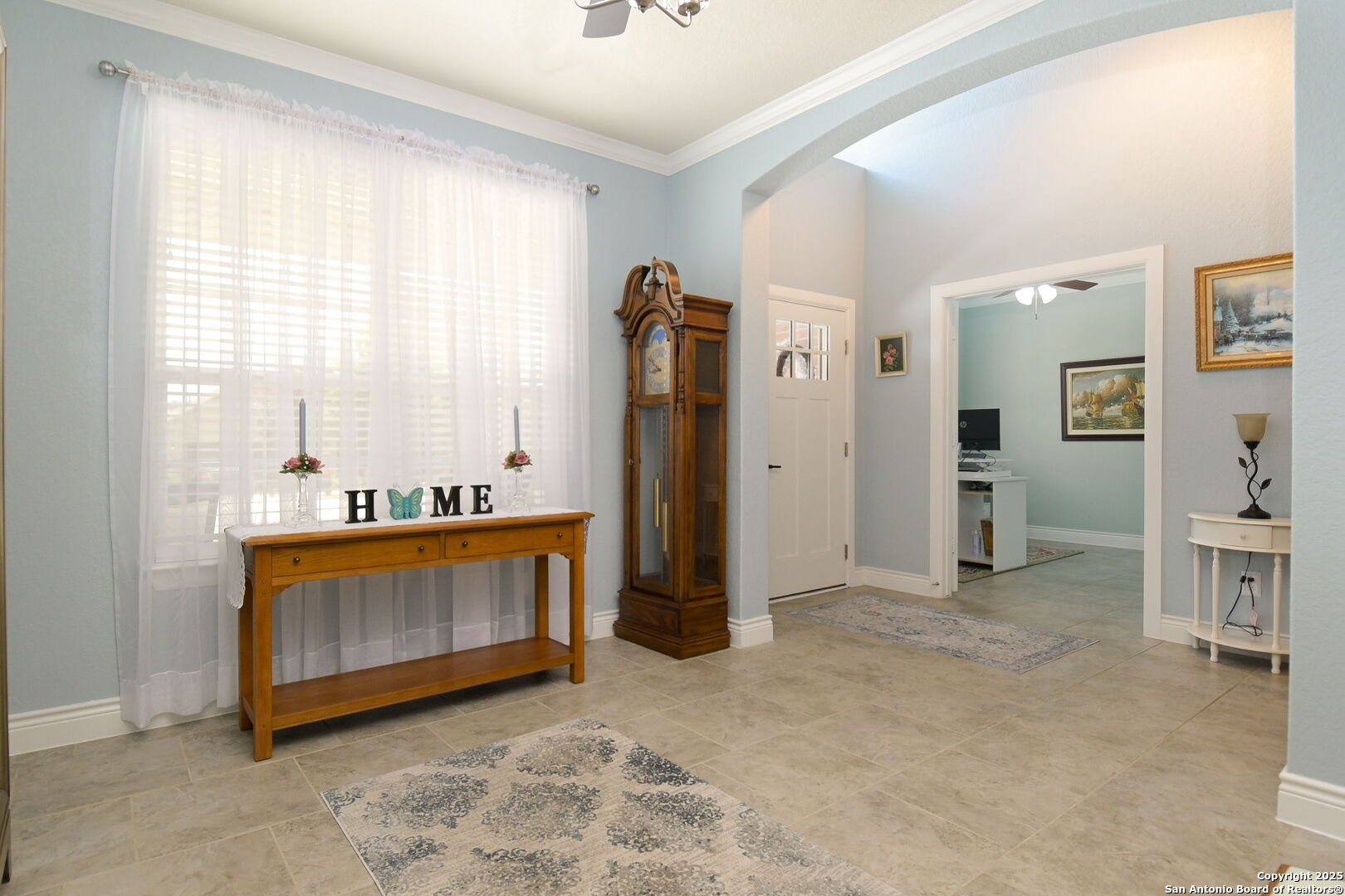 12829 Sandy White
