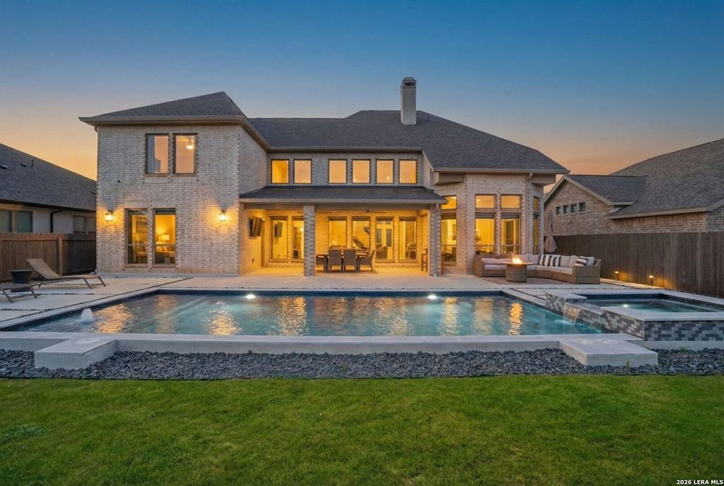 Photo of 30121 Valley Run, Fair Oaks Ranch, TX 78015 (MLS # 1946246)