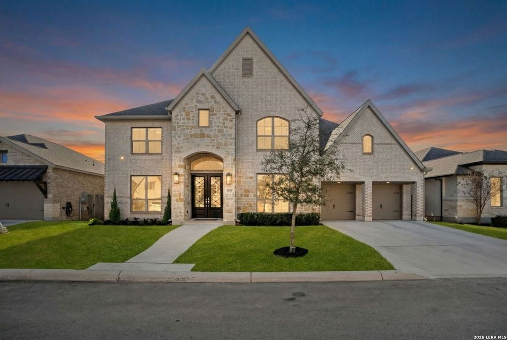Photo of 30121 Valley Run, Fair Oaks Ranch, TX 78015 (MLS # 1946246)
