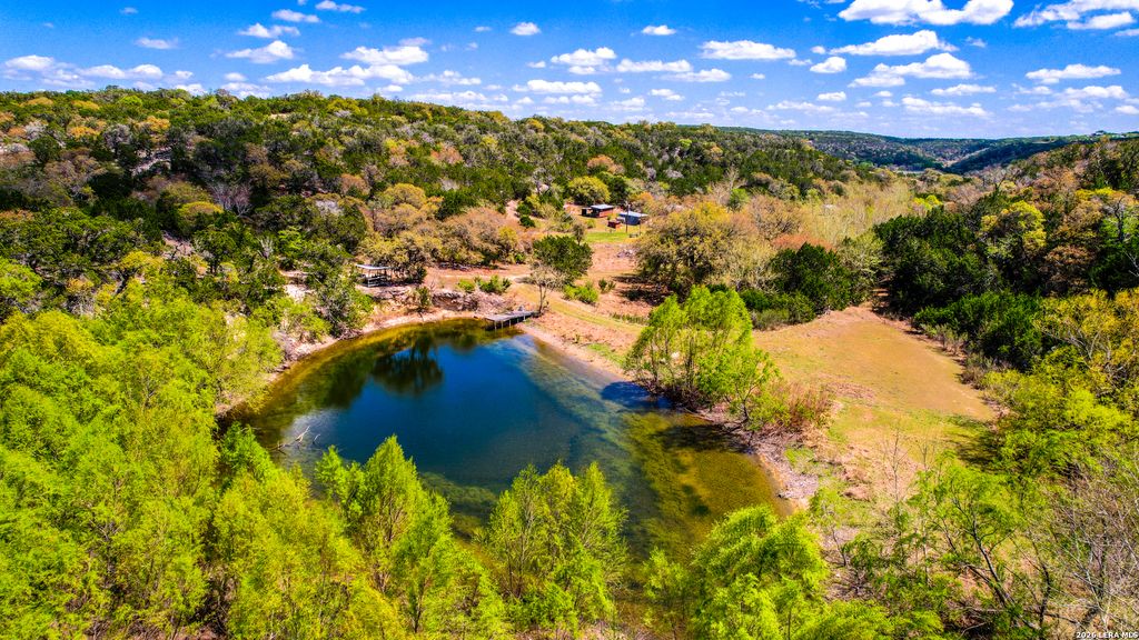 Photo of 150 Coker Hollow, Kerrville, TX 78028 (MLS # 1954920)