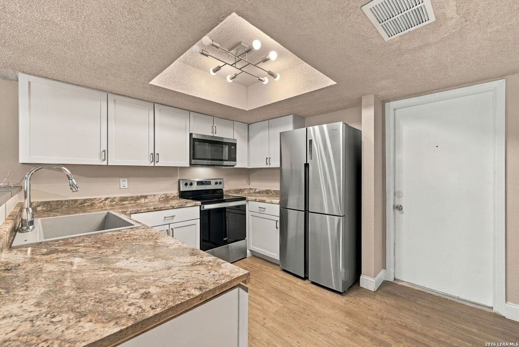 Photo of 7203 Timbercreek Dr, San Antonio, TX 78227 (MLS # 2018237)