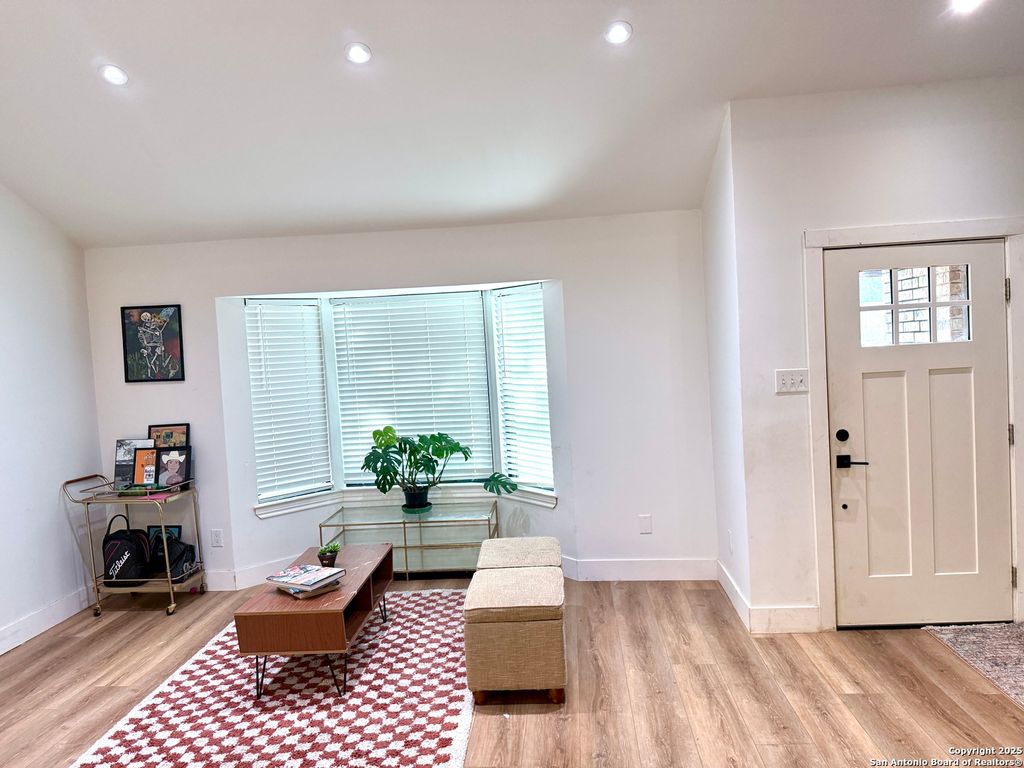 Photo of 3810 Hunters Bow, San Antonio, TX 78230 (MLS # 1914583)