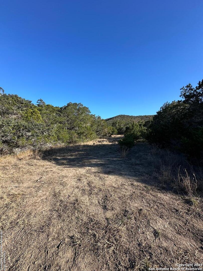 Utopia, Texas 78884, United States, 2 Bedrooms Bedrooms, ,1 BathroomBathrooms,Residential,Active,11196