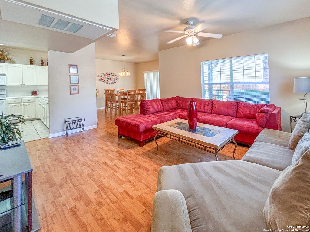 Photo of 52 Chapel Hill Circle, San Antonio, TX 78240 (MLS # 1917844)