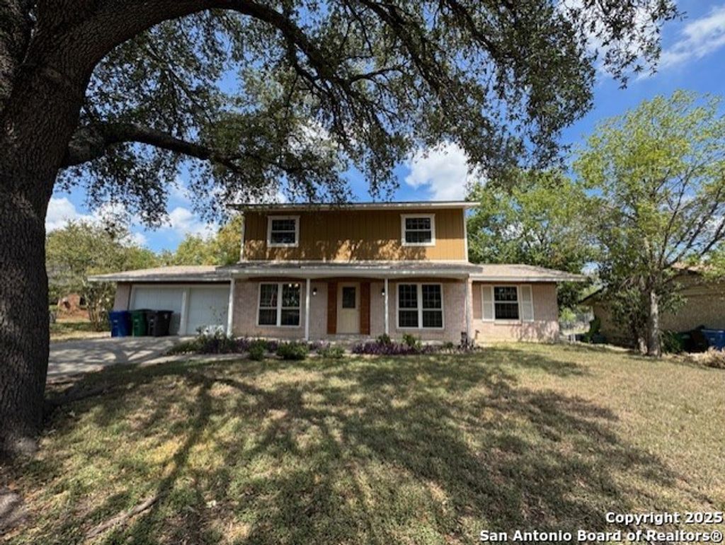 Photo of 127 Dartmoor, San Antonio, TX 78227 (MLS # 1913406)