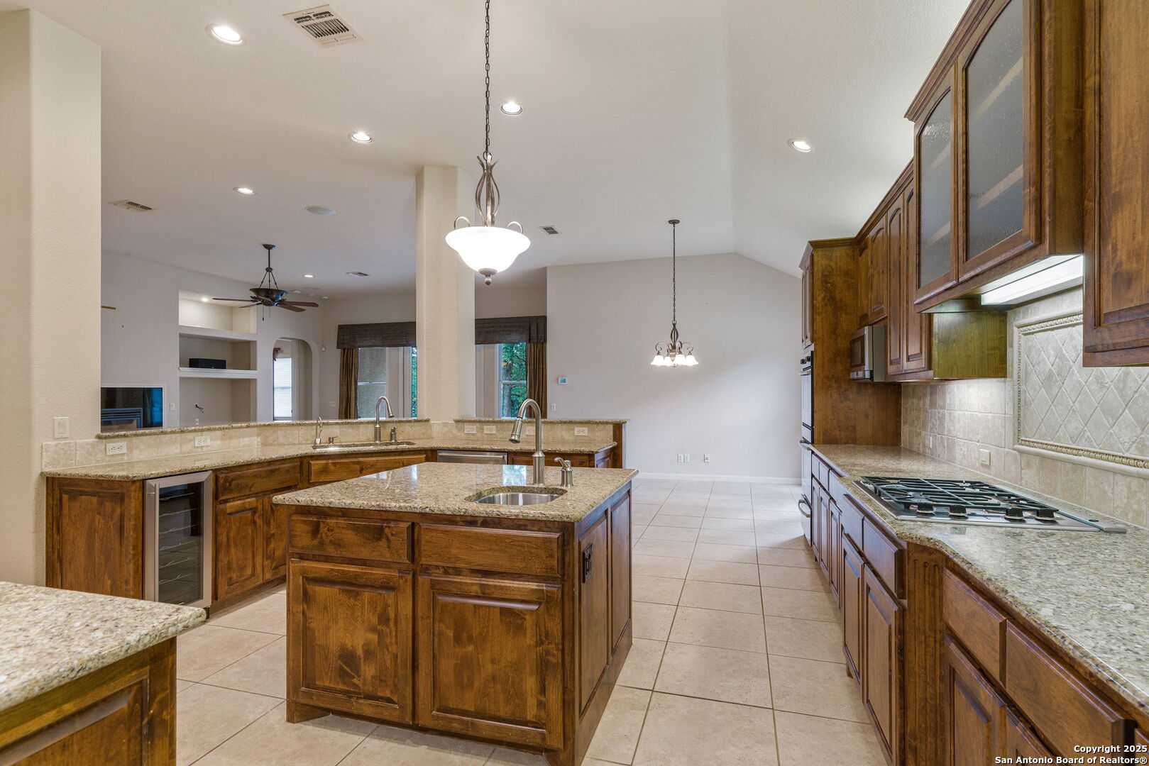 18210 Emerald Oaks