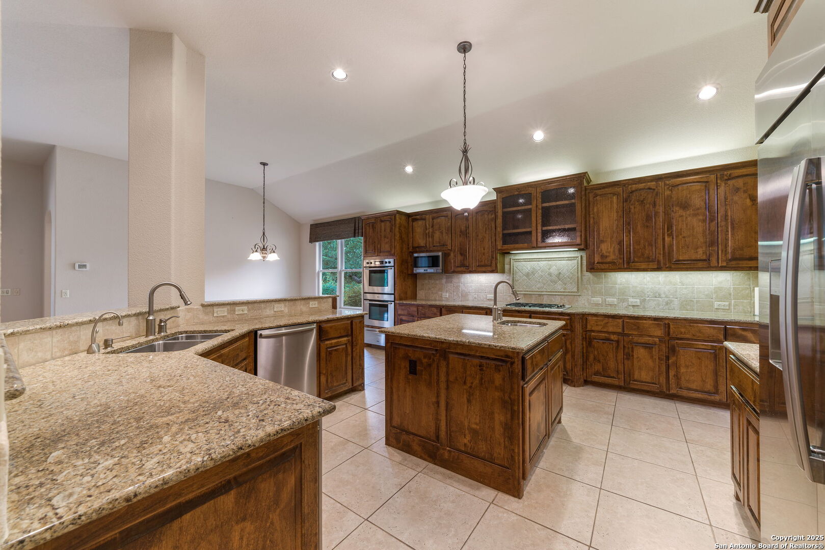 18210 Emerald Oaks