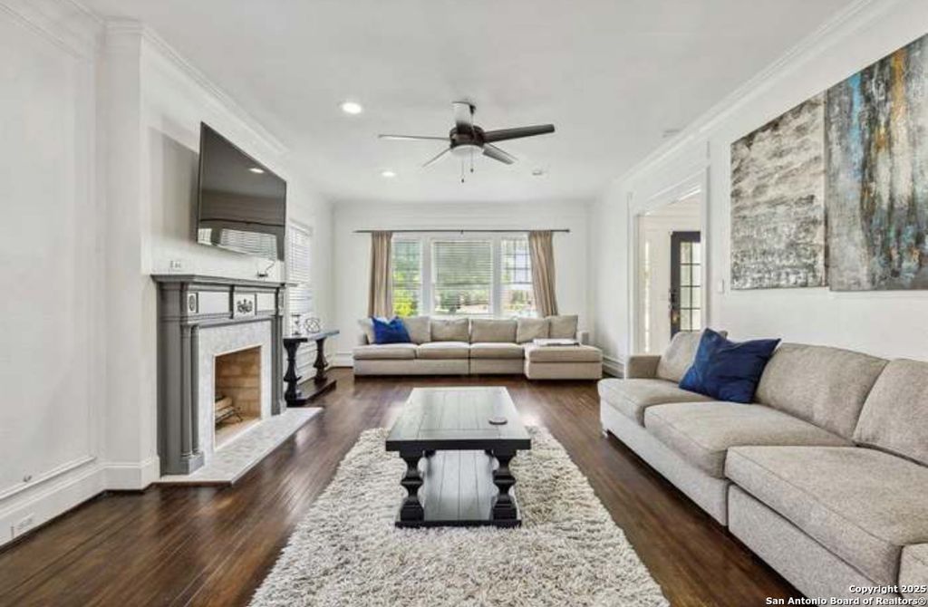 Photo of 2401 South, Dallas, TX 75215 (MLS # 1930311)