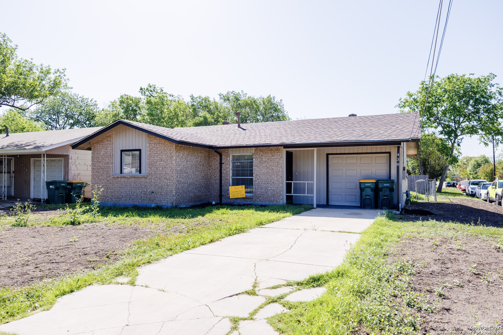 438 W Byrd