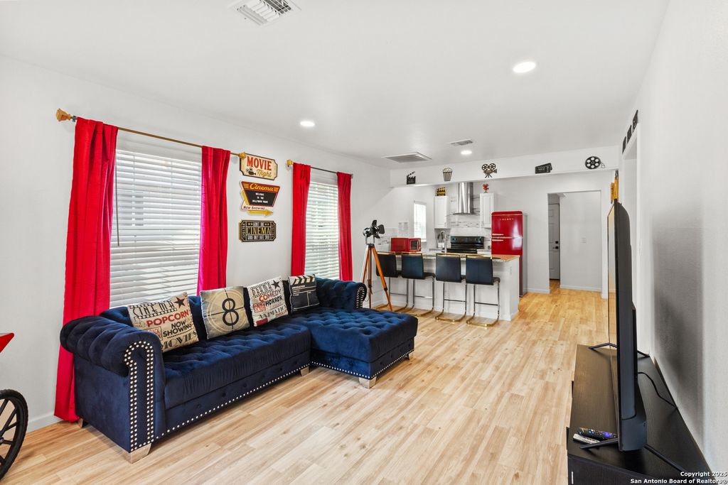 Photo of 1923 Dawson, San Antonio, TX 78202 (MLS # 1922880)