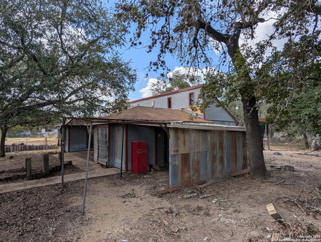 Photo of 169 Peaceful, San Antonio, TX 78264 (MLS # 1913197)
