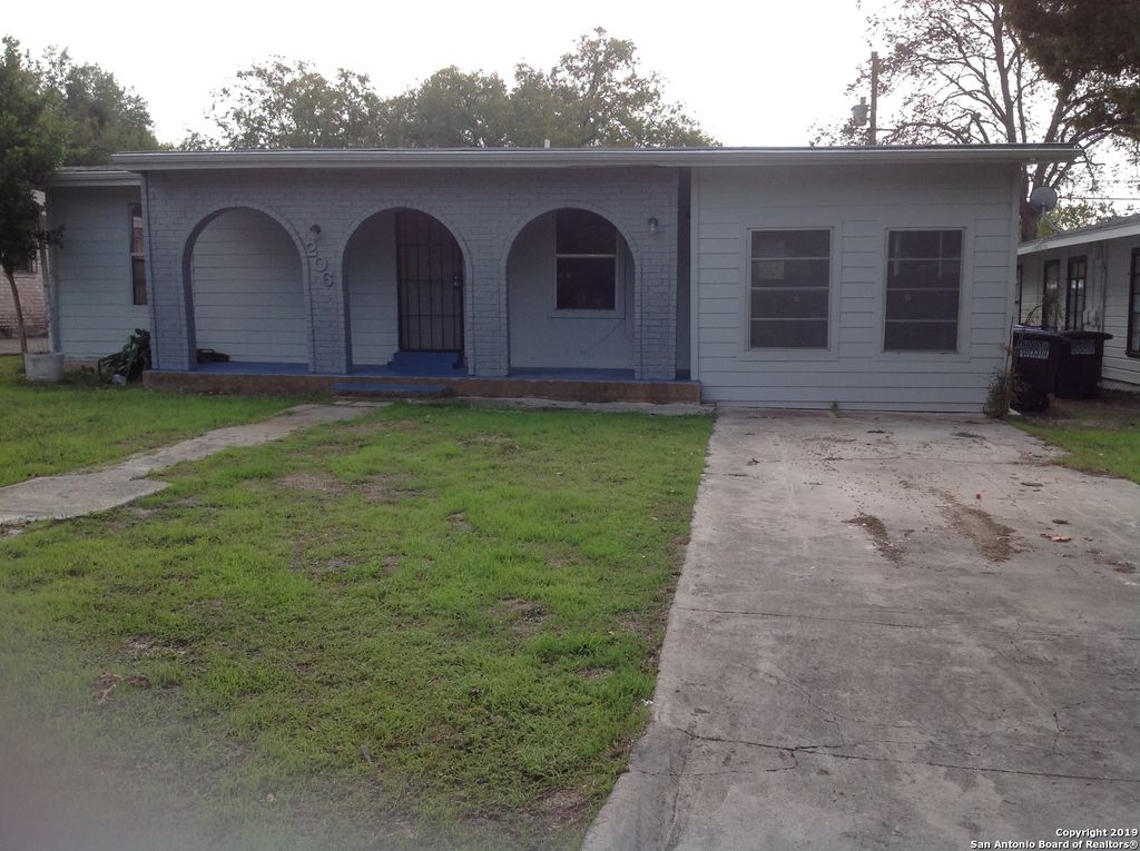 Photo of 206 HUB AVE, San Antonio, TX 78220 (MLS # 1991379)
