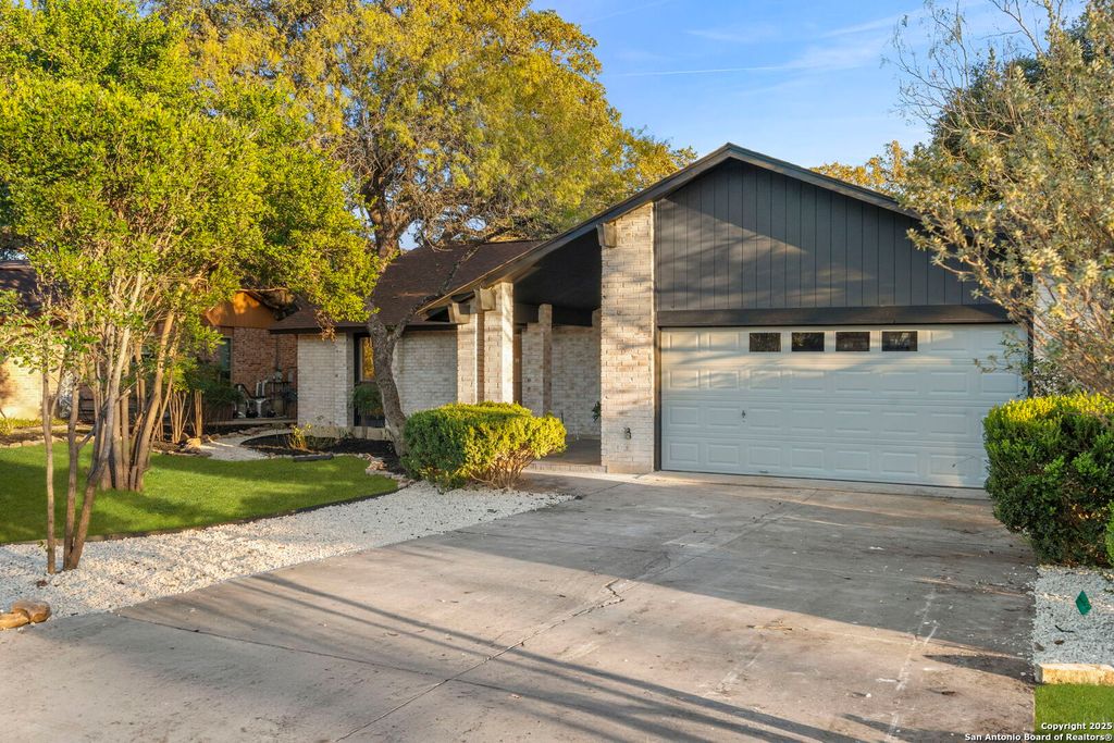 Photo of 15314 Artesian Oaks, San Antonio, TX 78232 (MLS # 1929855)