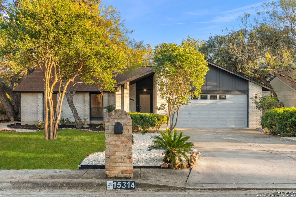 Photo of 15314 Artesian Oaks, San Antonio, TX 78232 (MLS # 1929855)