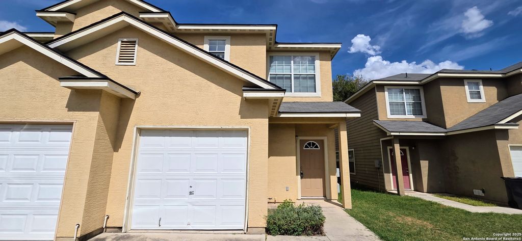 Photo of 8611 Kingsbury View 1 #1, San Antonio, TX 78240 (MLS # 1913119)