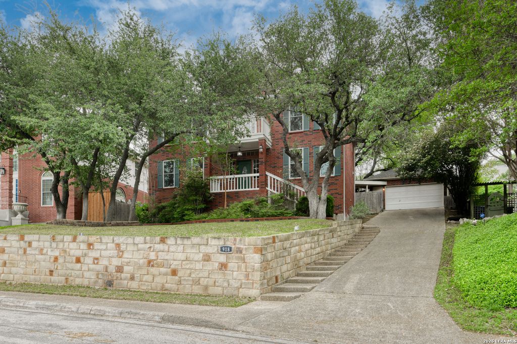 Photo of 918 Riverstone, San Antonio, TX 78258 (MLS # 1955214)