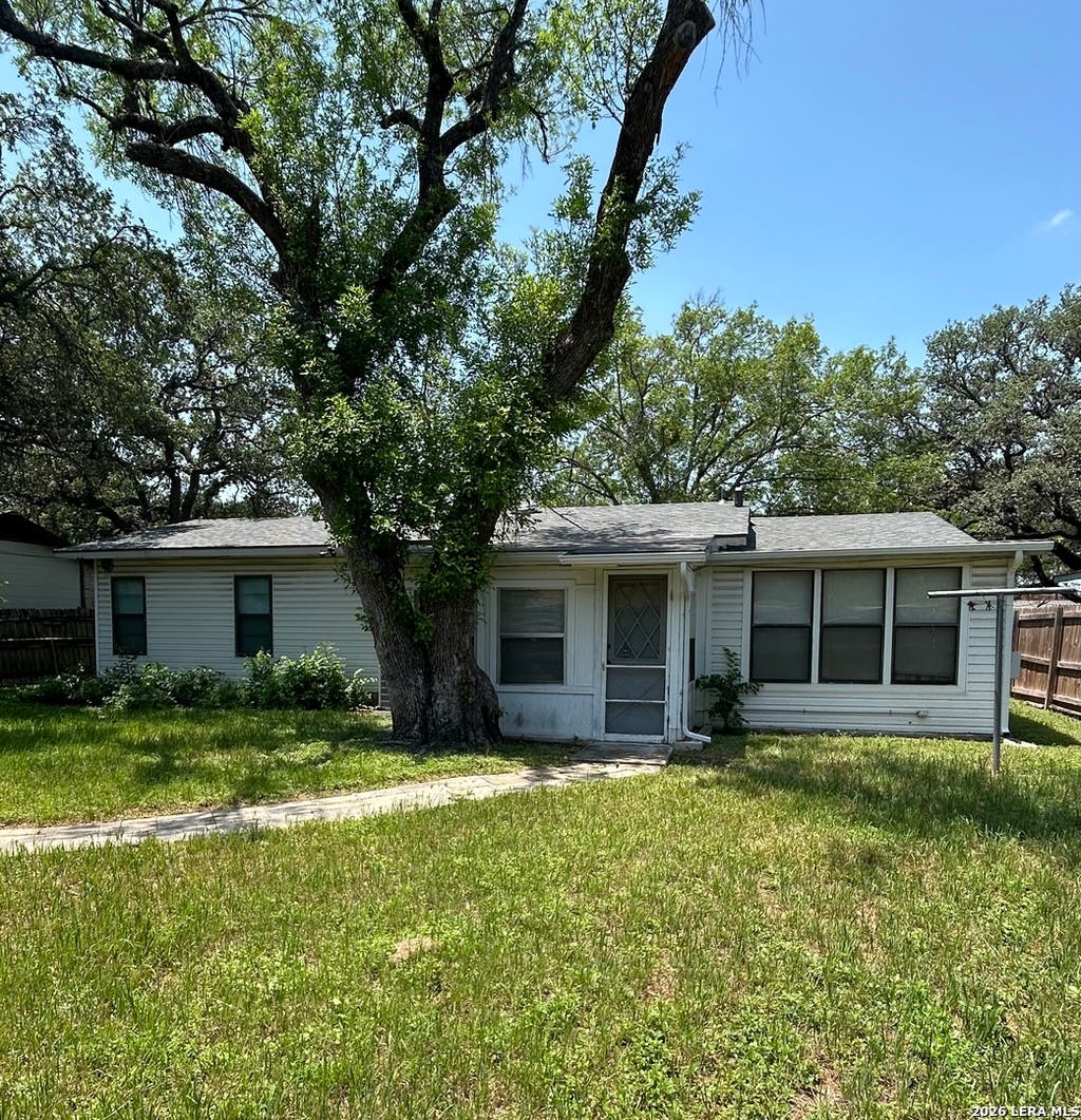 Photo of 134 ROSEWOOD DR, Universal City, TX 78148 (MLS # 1968252)
