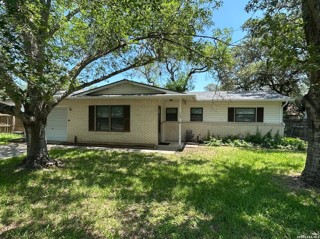 Photo of 134 ROSEWOOD DR, Universal City, TX 78148 (MLS # 1968252)