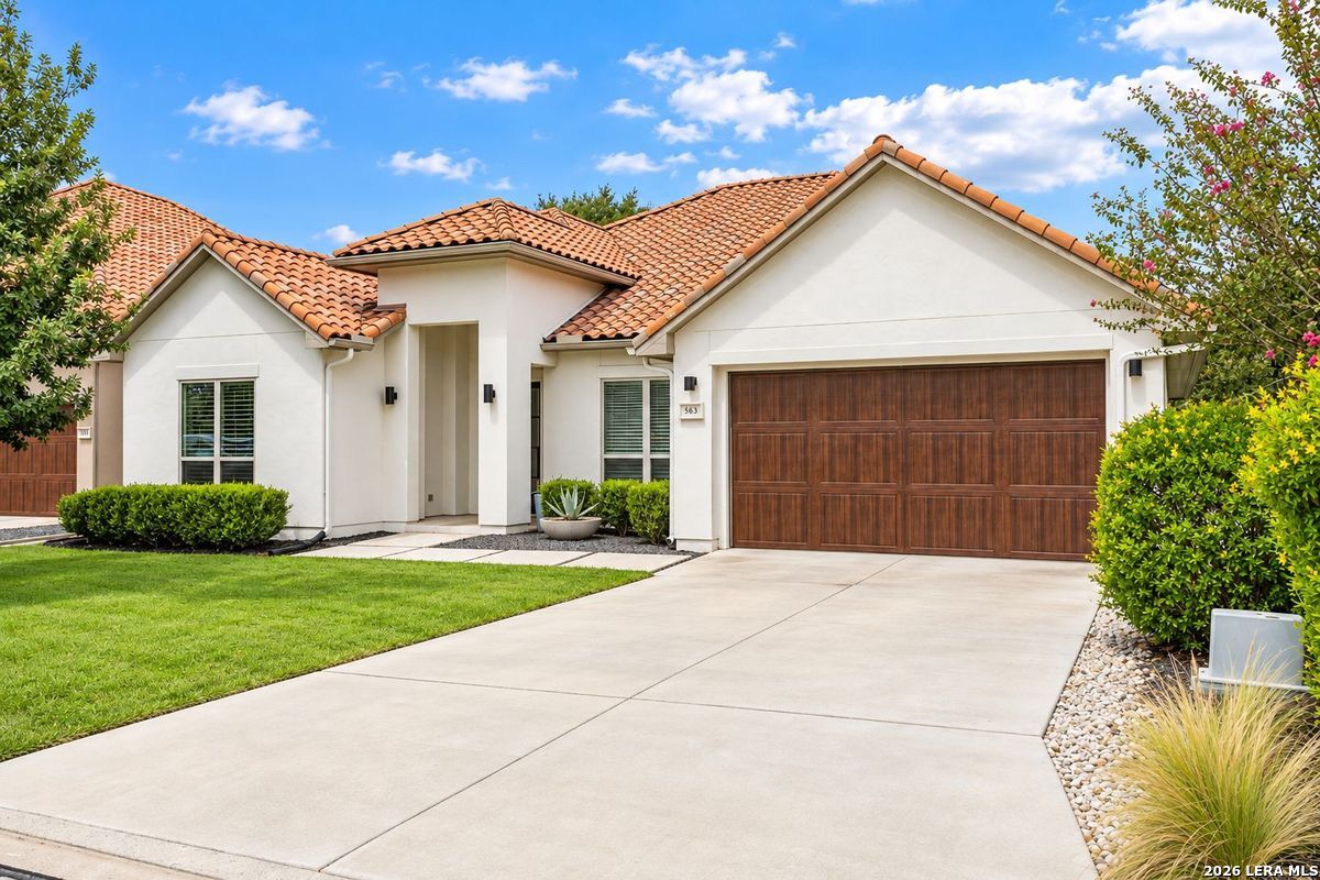 563 TALMADGE LN