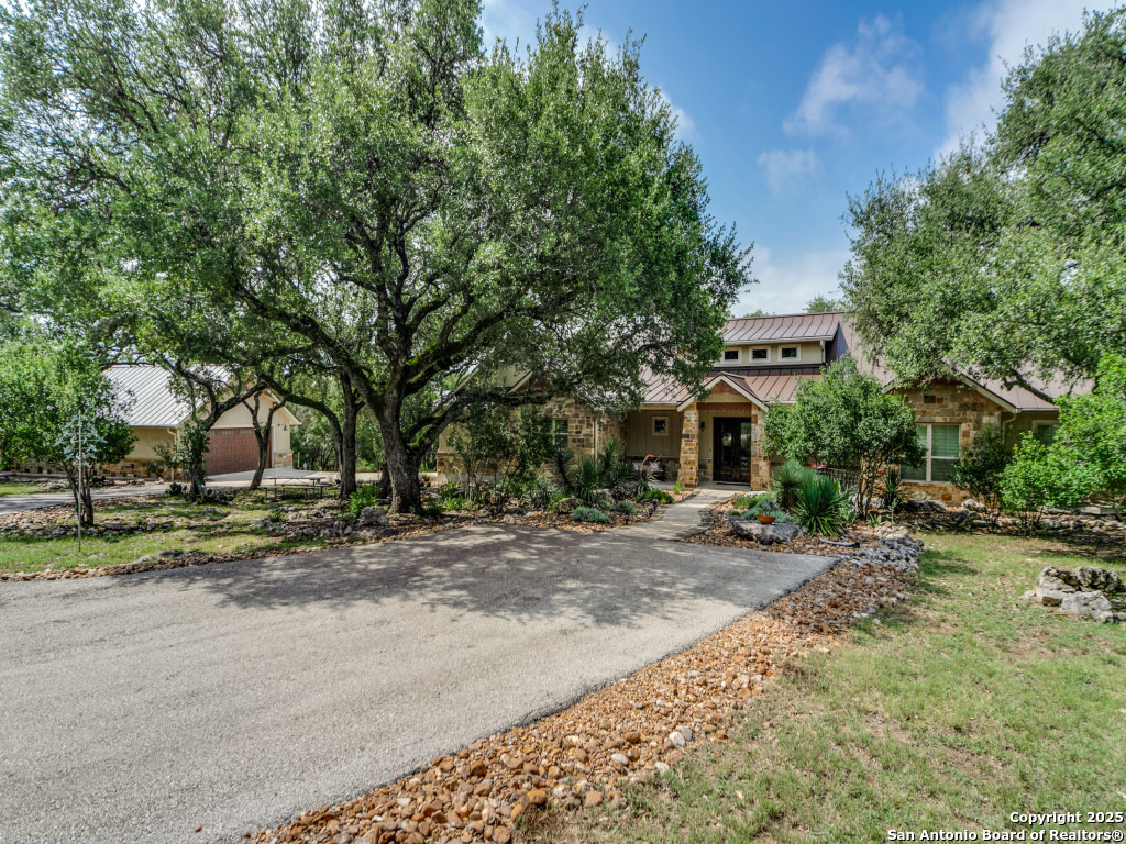 1409 Waterstone