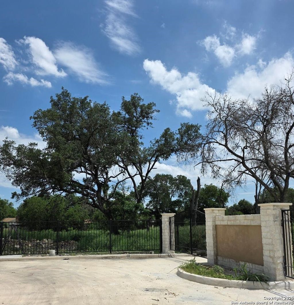 Photo of LOT 17 Swans Landing, San Antonio, TX 78217 (MLS # 1823819)