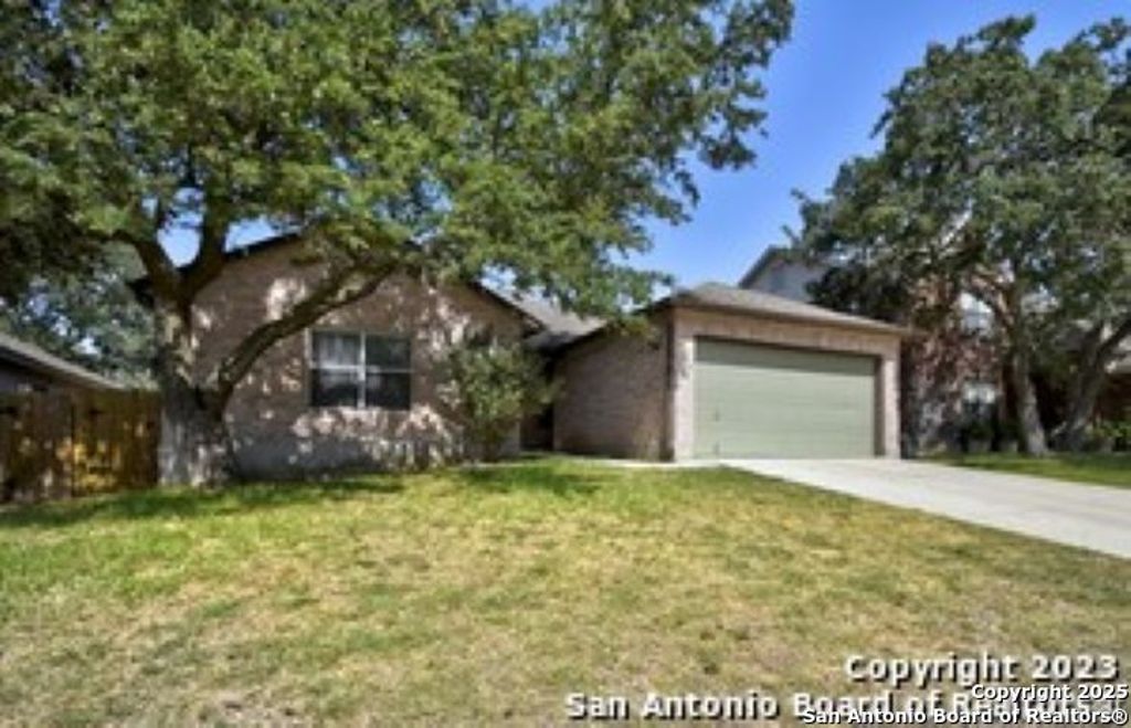 Photo of 21935 LEGEND POINT DR, San Antonio, TX 78258 (MLS # 1959219)