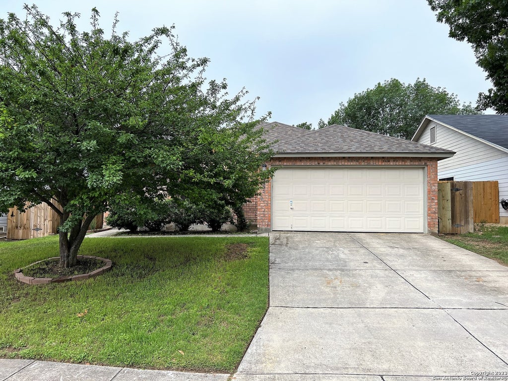 Photo of 4535 Oakfield Way, San Antonio, TX 78251 (MLS # 1971580)