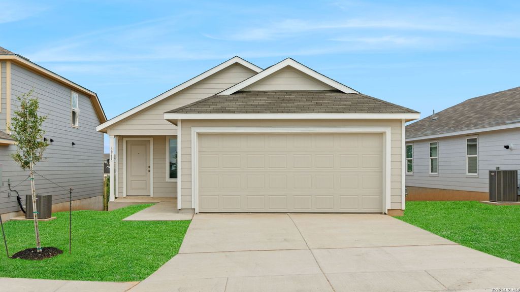 Photo of 3913 GLADE CRK, San Antonio, TX 78245 (MLS # 1973230)