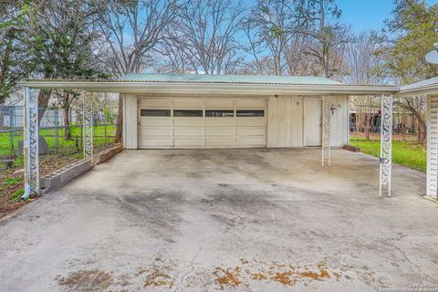 A home in Canyon Lake