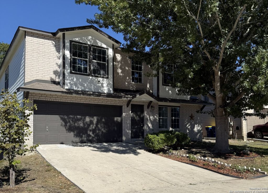 Photo of 232 Gatewood Falls, Cibolo, TX 78108 (MLS # 1919939)