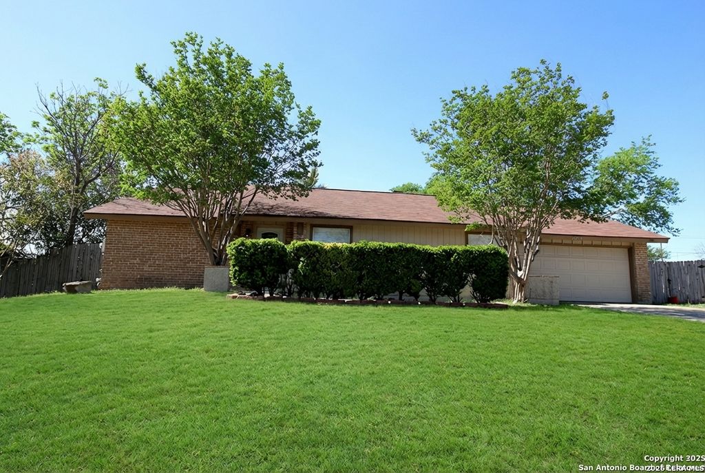 Photo of 13523 Brinwood, Universal City, TX 78148 (MLS # 1850515)