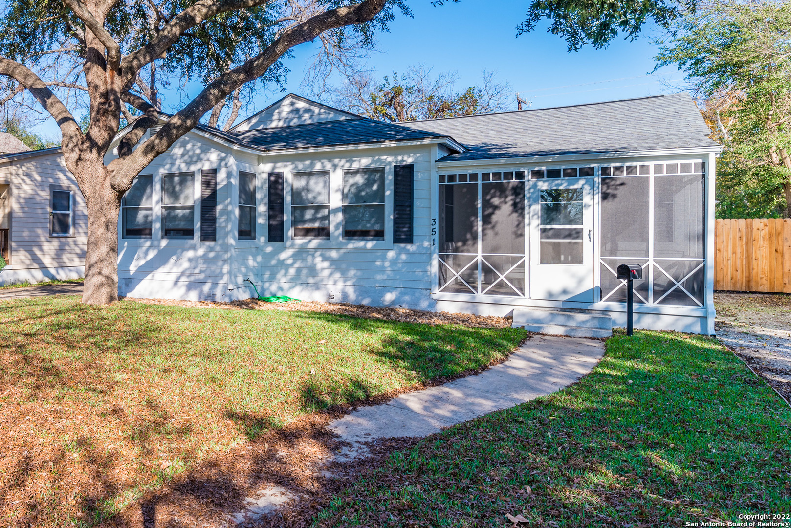 351 REDWOOD ST