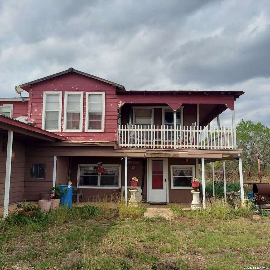 Photo of 387 MILLS RANCH RD, Pleasanton, TX 78064 (MLS # 1961124)