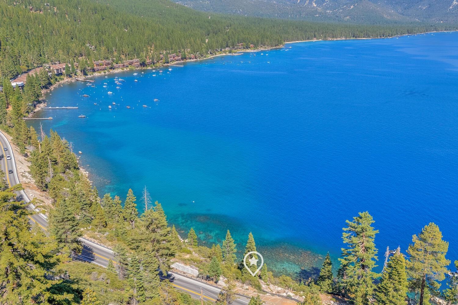 447 Lakeshore Boulevard