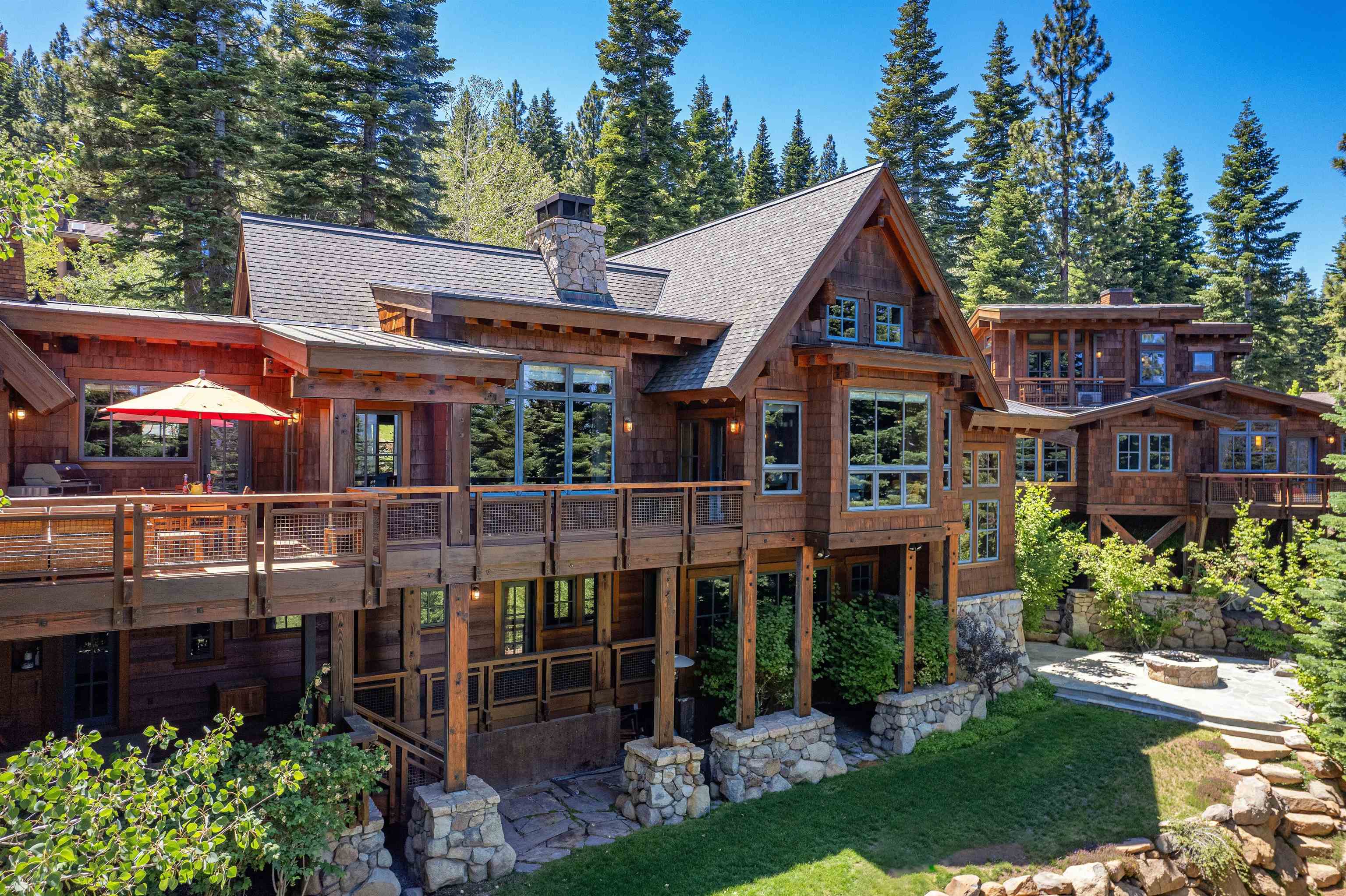 2221 Silver Fox Court