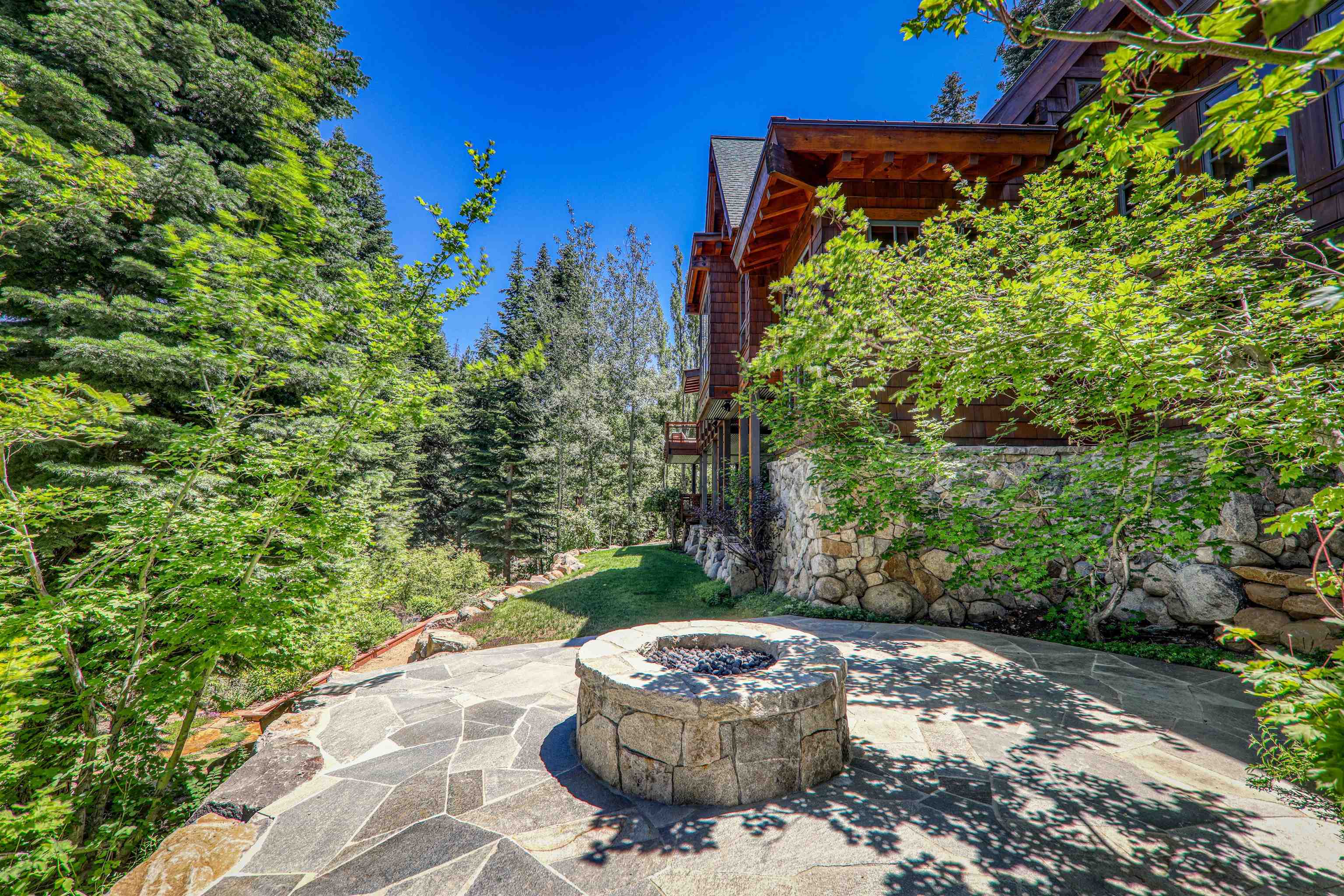 2221 Silver Fox Court