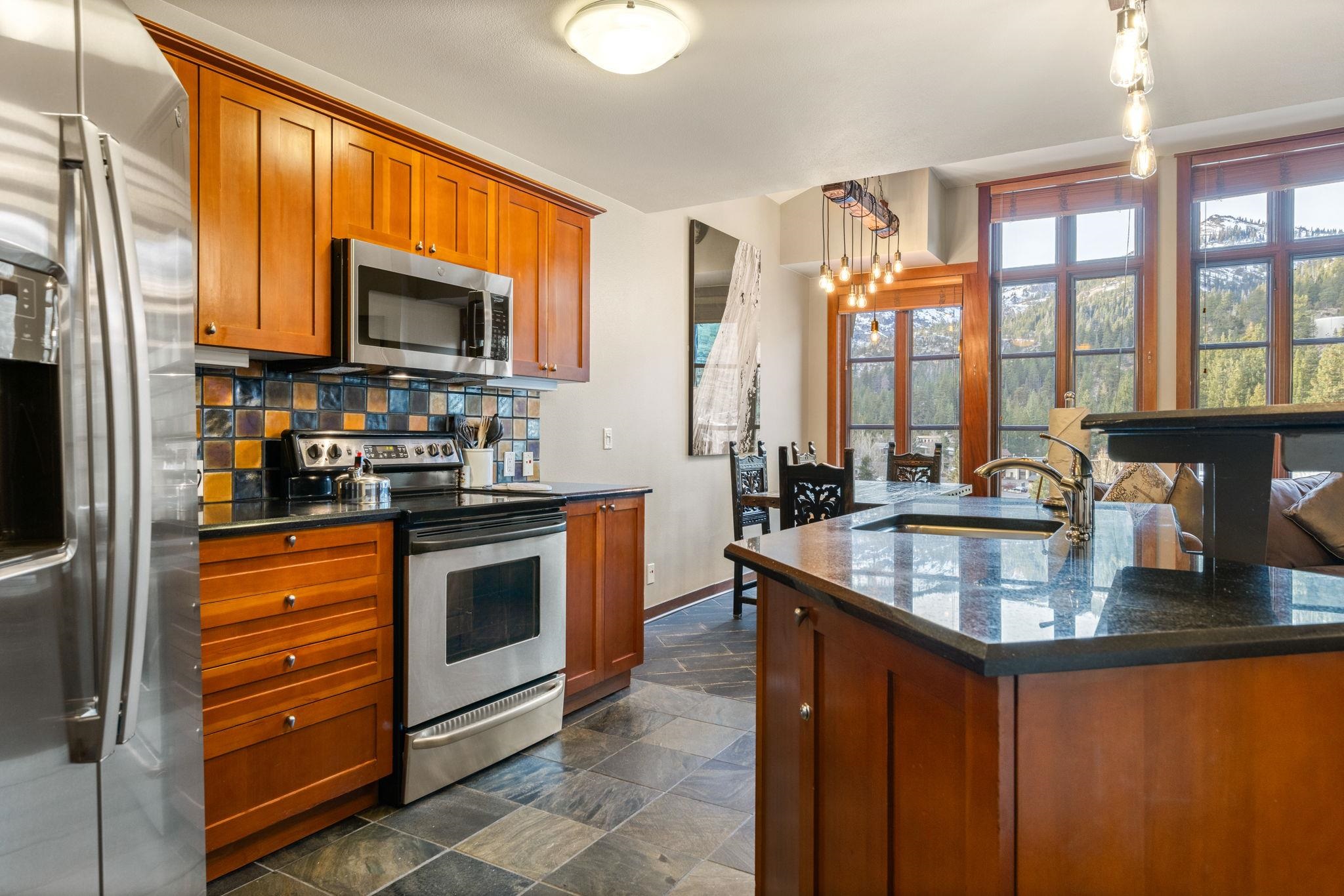 1850 Village South Road 4-417 (417 West)