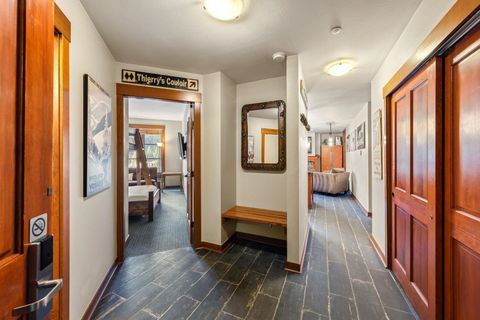 1850 Village South Road 4-417 (417 West) Olympic Valley CA 96146