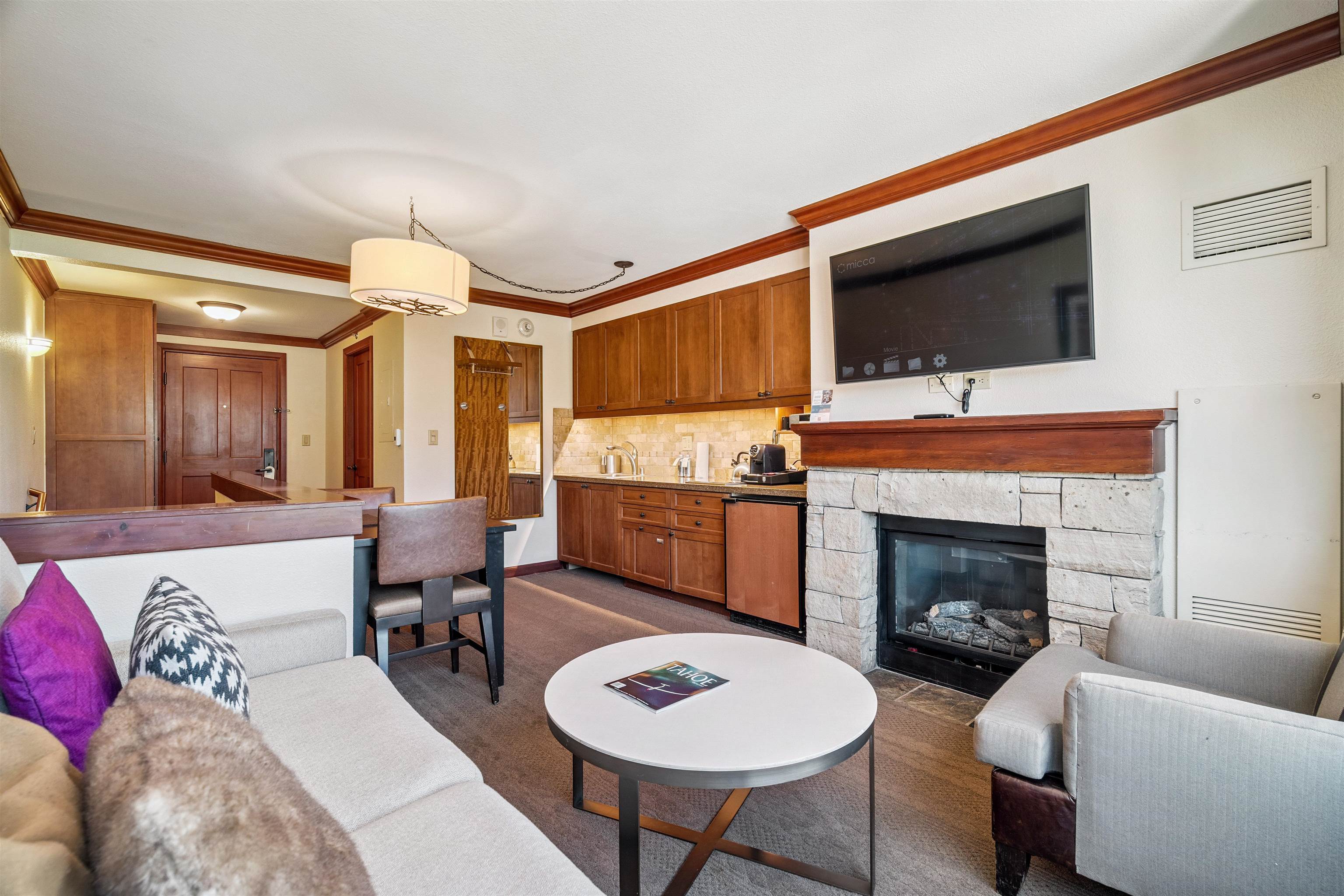 400 + Resort Road 932