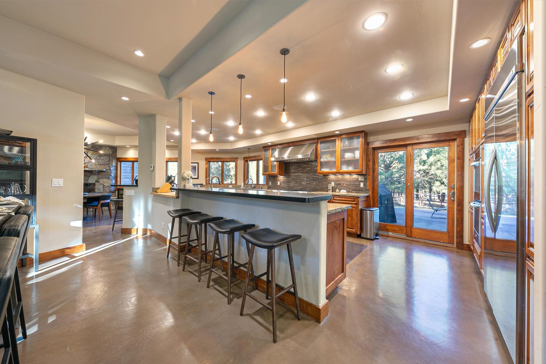 11710 Tinkers Landing