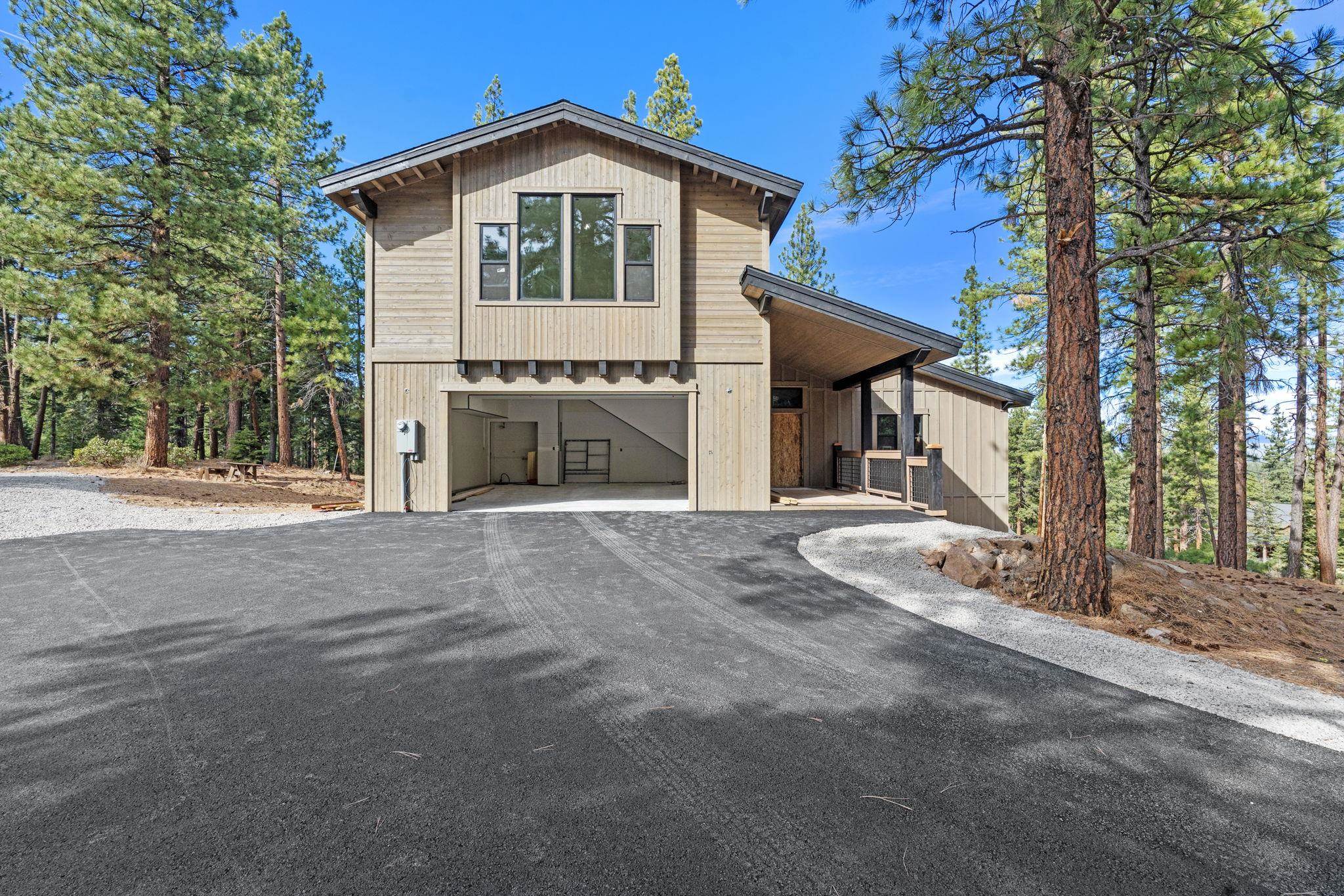 15664 Sherwood Drive