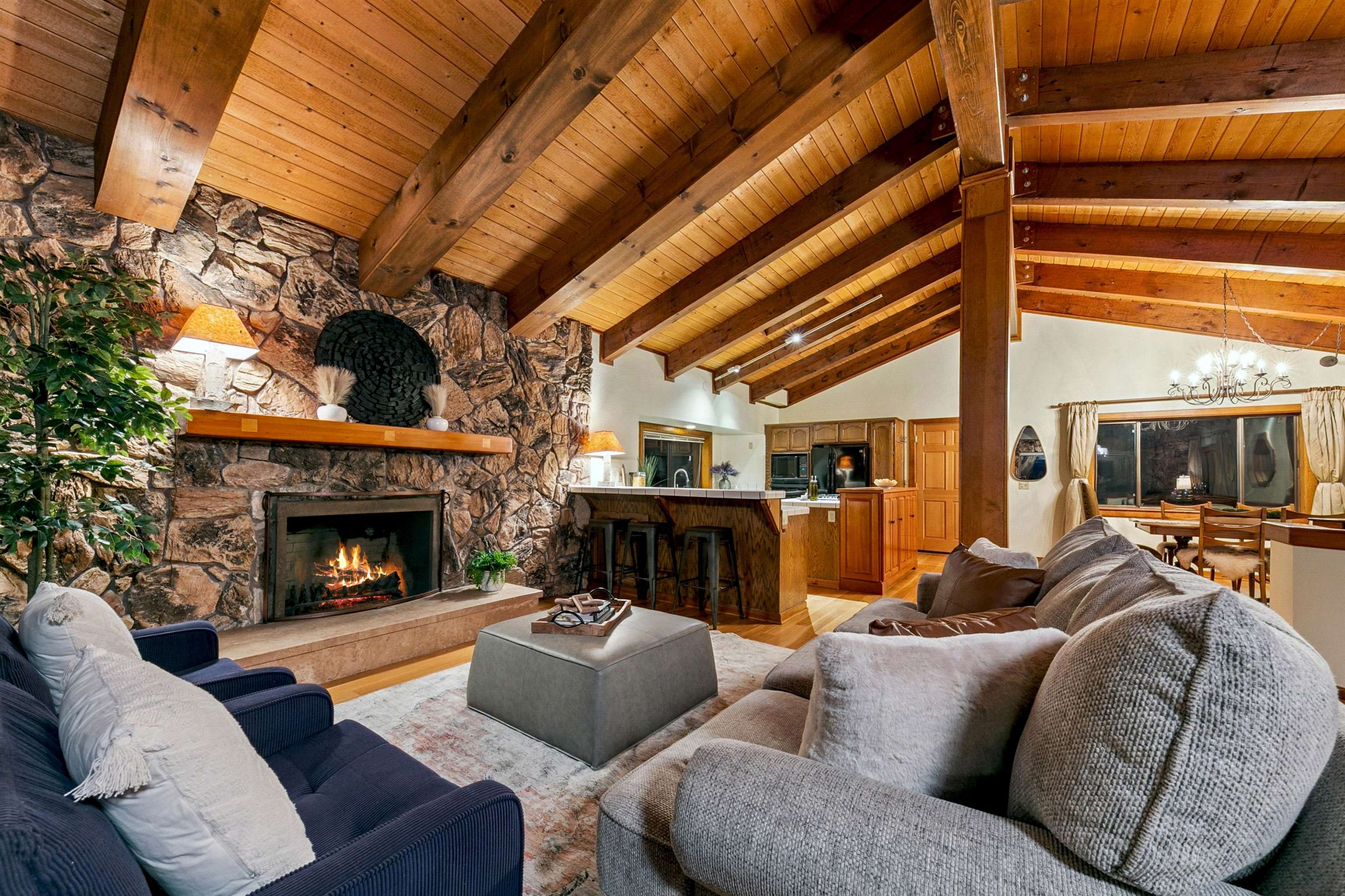 1905 Tahoe Park Heights Drive