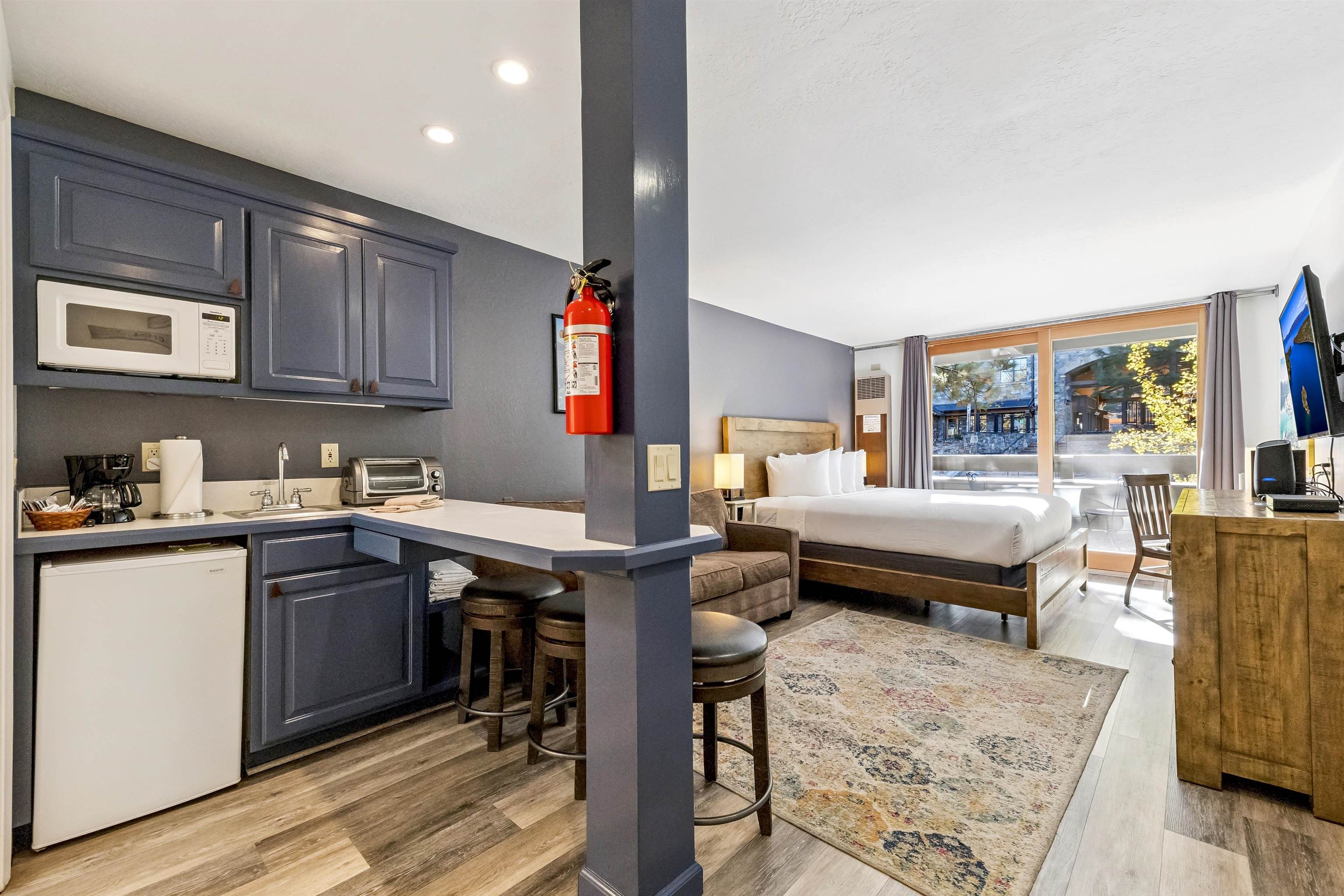 2000 North Village Drive 234