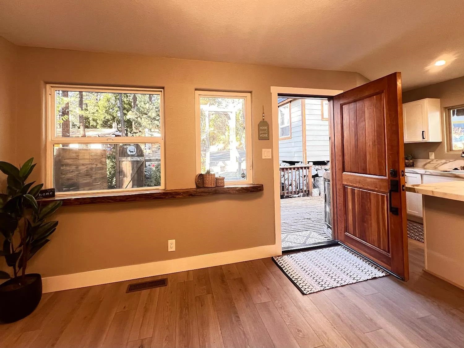 8682 N Dolly Varden Avenue