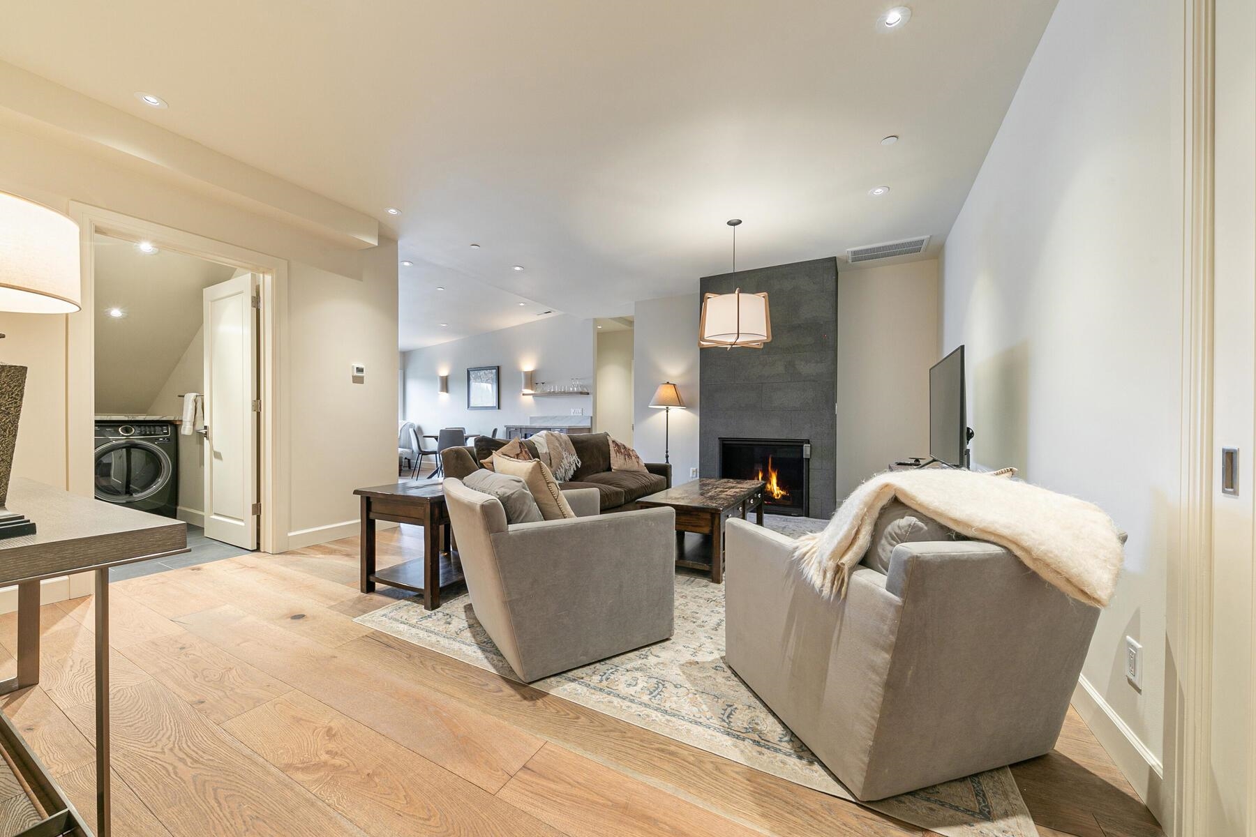 12313 Soaring Way 3C